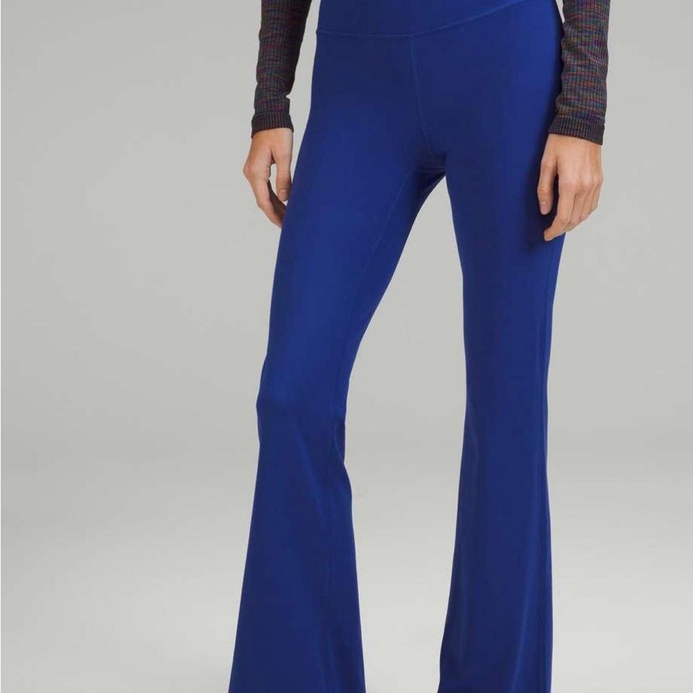 Lululemon size 6 flare leggings